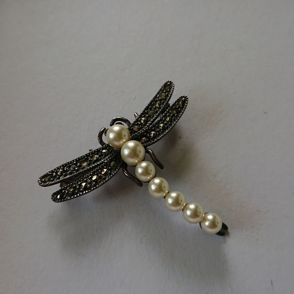 Silver & pearl with black crystal dragonfly brooch
